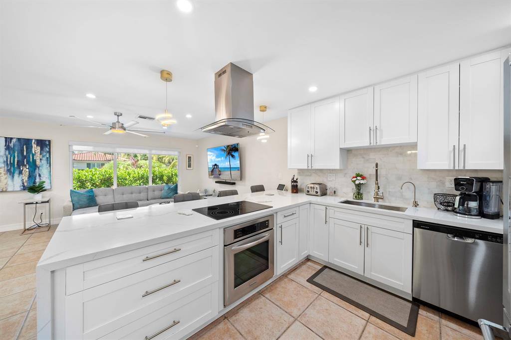 Apartment for rent at 4804 NE 21st Ave, Fort Lauderdale, FL 33308
