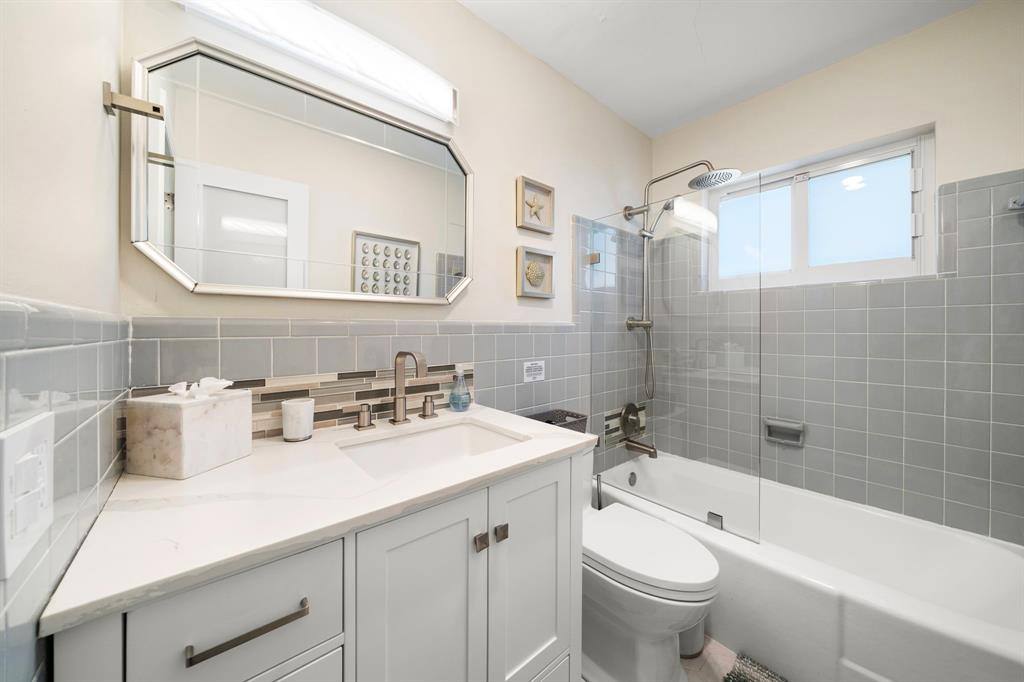 Apartment for rent at 4804 NE 21st Ave, Fort Lauderdale, FL 33308