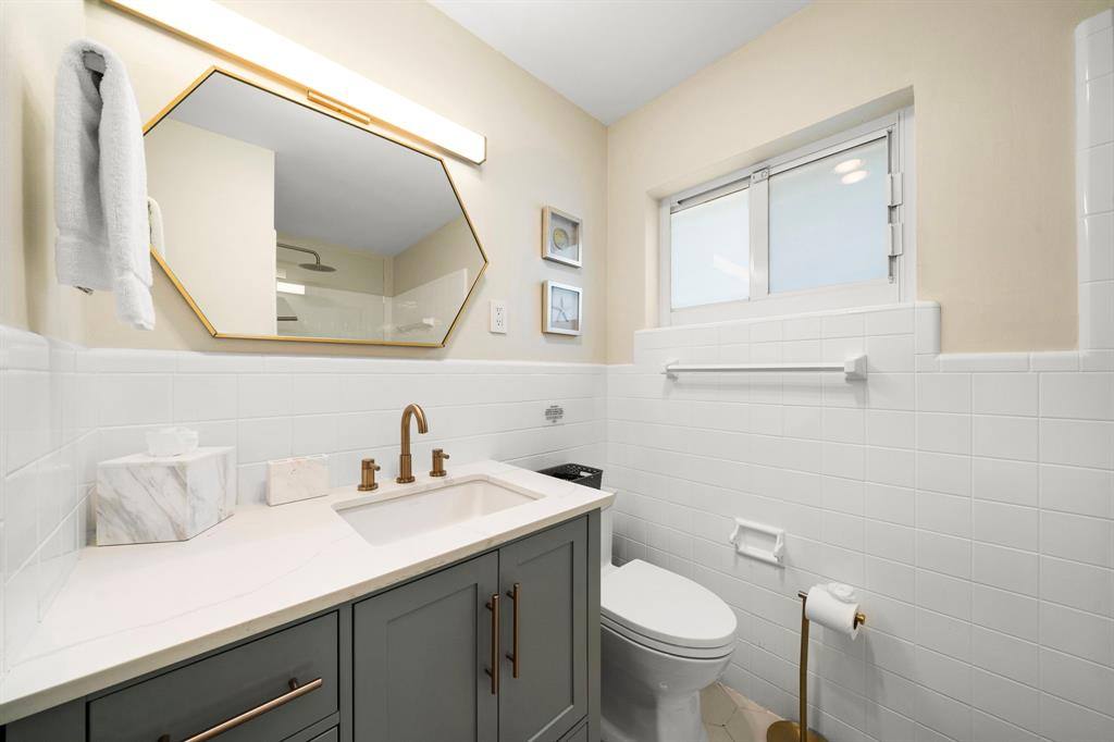 Apartment for rent at 4804 NE 21st Ave, Fort Lauderdale, FL 33308