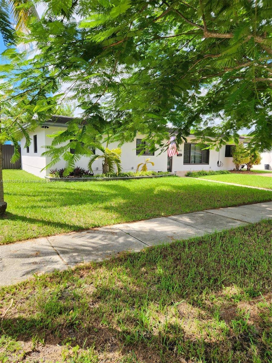 Apartment for rent at 10990 SW 57th St, Miami, FL 33173