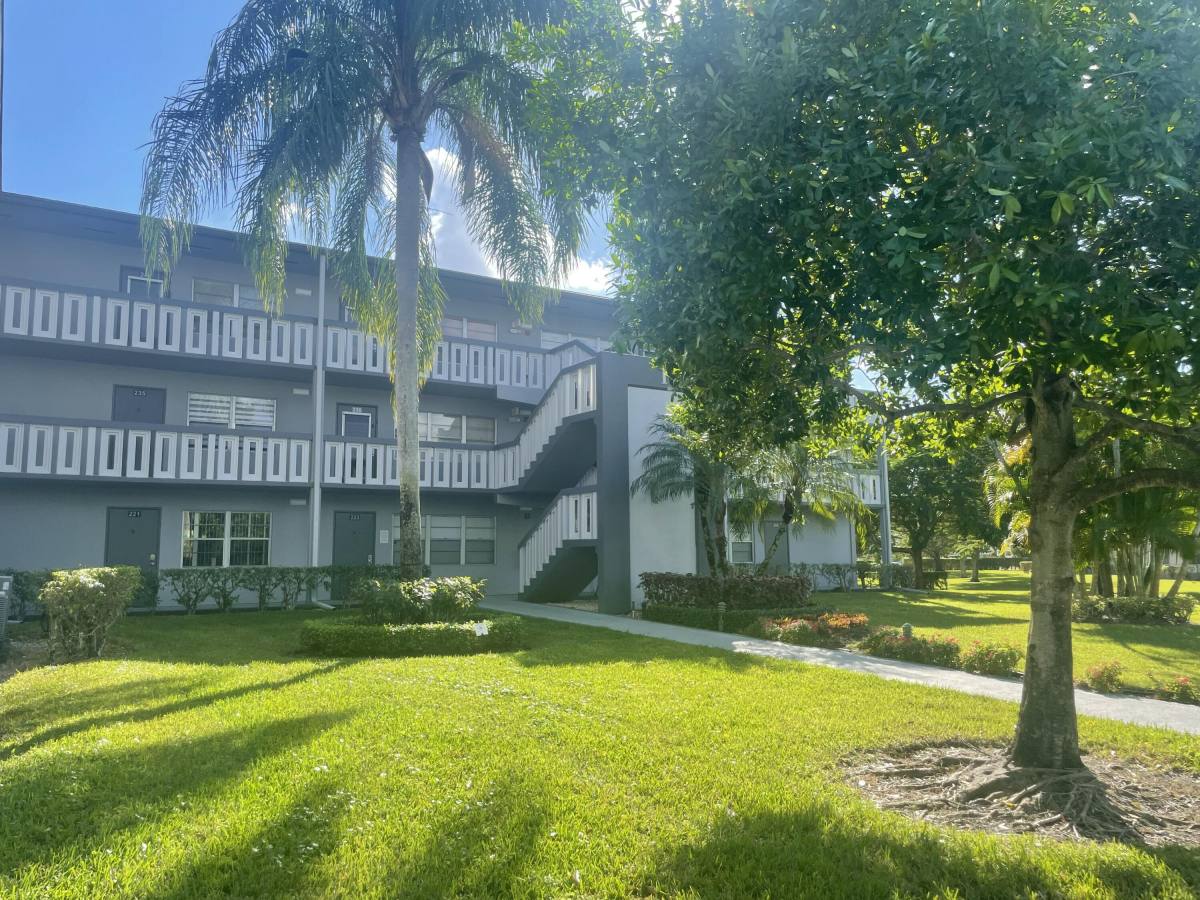 Apartment for rent at 243 Suffolk F #243, Boca Raton, FL 33434