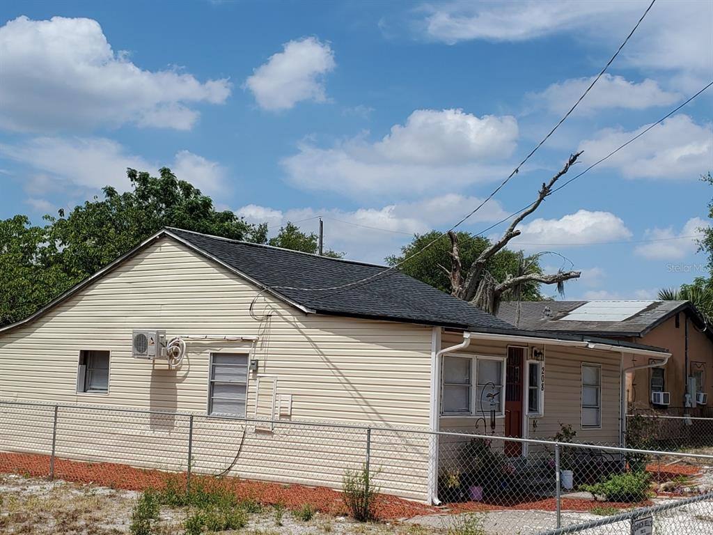 Apartment for rent at 208 Sears Ave NE #208, Winter Haven, FL 33881