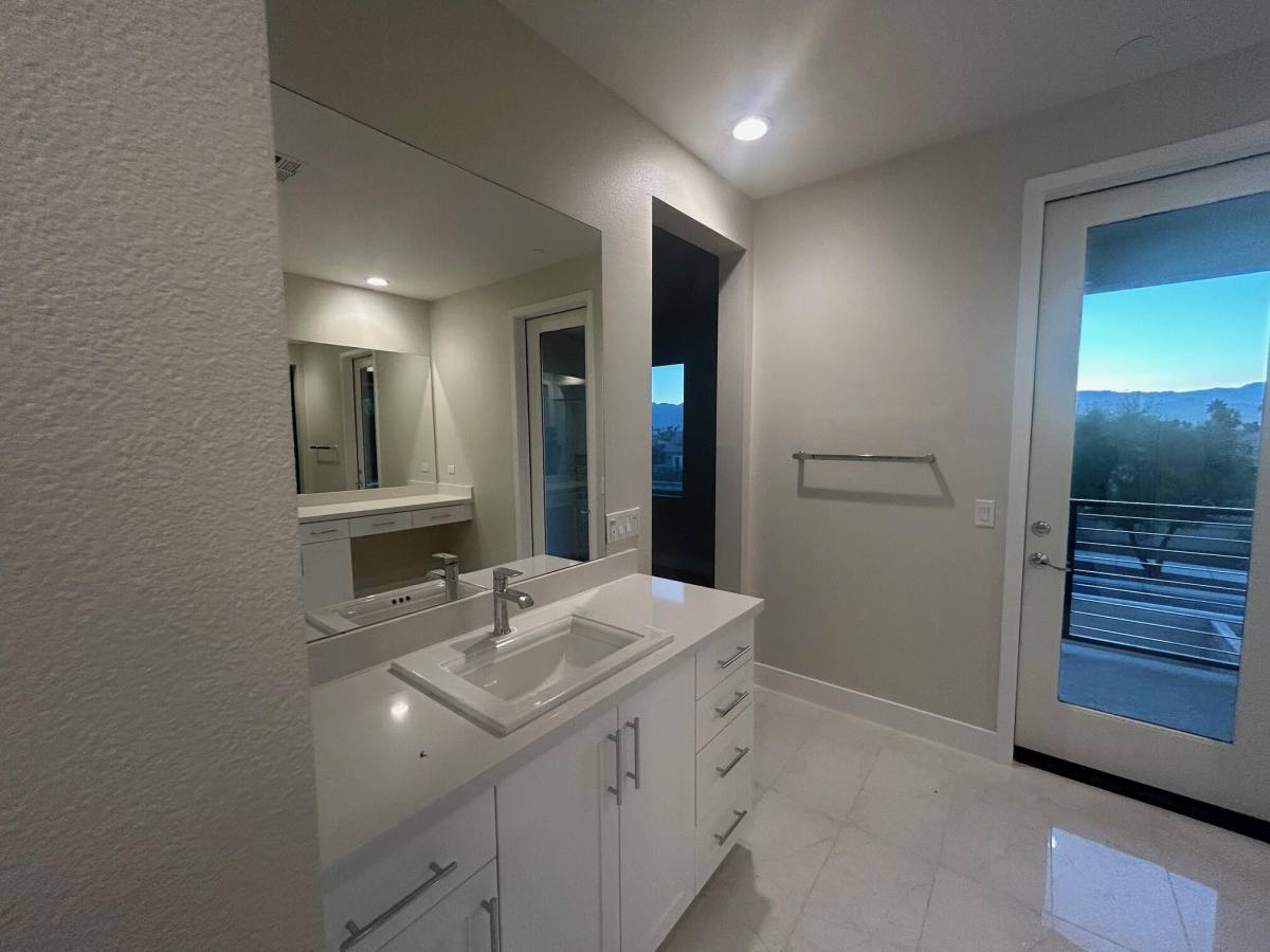 Apartment for rent at 43275 Passagio Lago Way, Indio, CA 92203