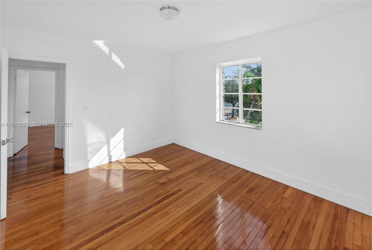 Apartment for rent at 1135 Marseille Dr #3, Miami Beach, FL 33141