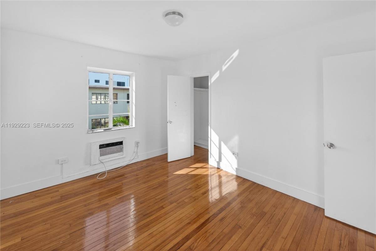 Apartment for rent at 1135 Marseille Dr #3, Miami Beach, FL 33141