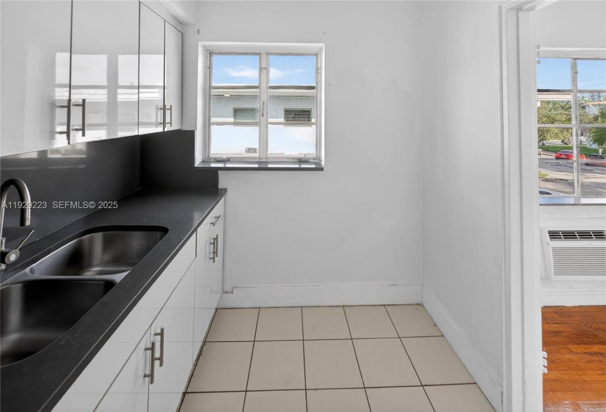 Apartment for rent at 1135 Marseille Dr #3, Miami Beach, FL 33141
