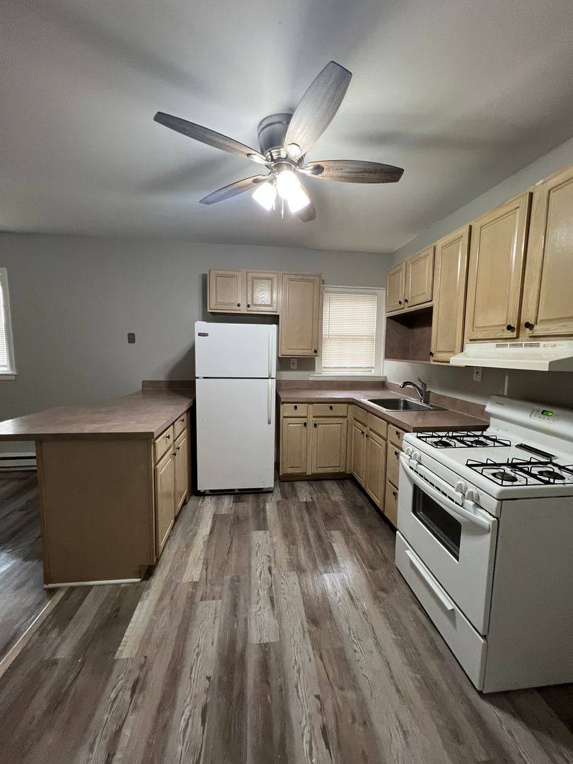 Apartment for rent at 2772 Lancashire Rd, Cleveland, OH 44106