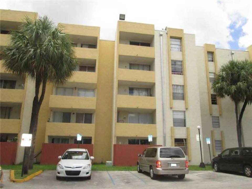 Condo for rent at 10000 NW 80th Court #2163, Hialeah, FL 33016