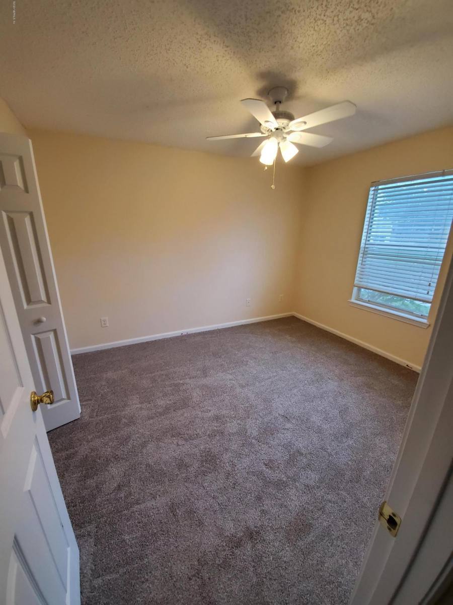 Apartment for rent at 3432 International Village Dr W, Jacksonville, FL 32277