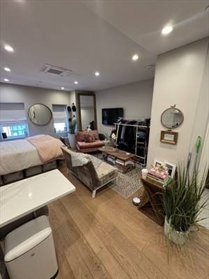 Apartment for rent at 267 Newbury #7, Boston, MA 02116