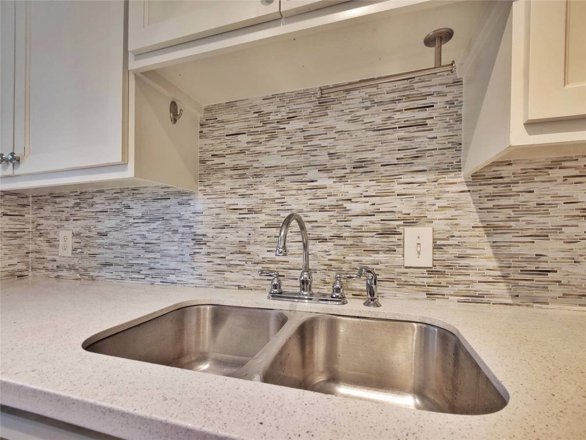 Apartment for rent at 600 19th St #16, Galveston, TX 77550