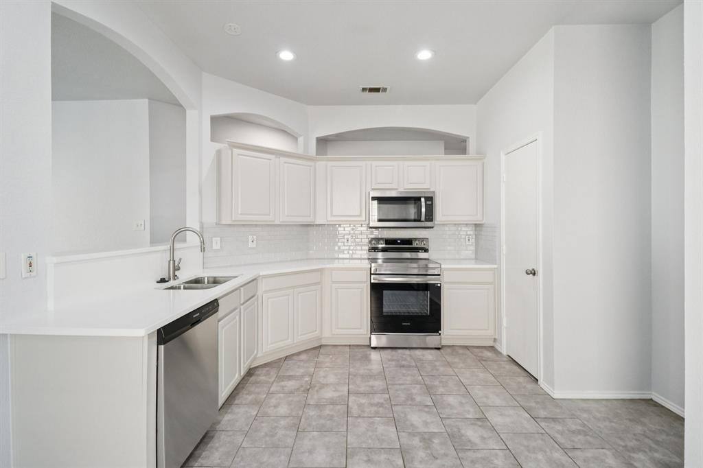Apartment for rent at 4937 Spur Ridge Court, Keller, TX 76244
