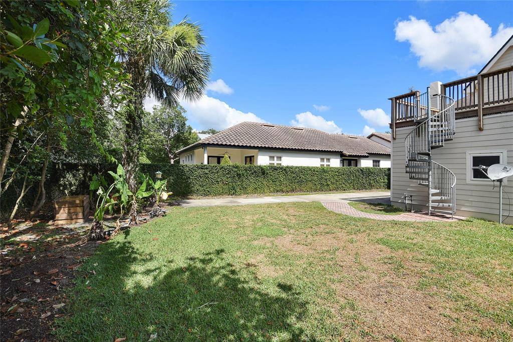 Apartment for rent at 1580 Oakhurst Ave, Winter Park, FL 32789