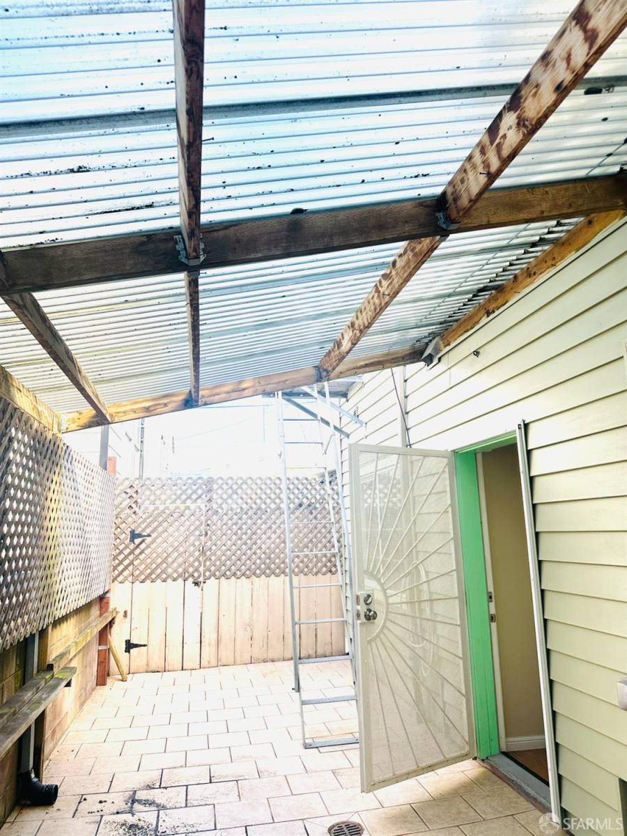 Apartment for rent at 5654 Mission St, San Francisco, CA 94112