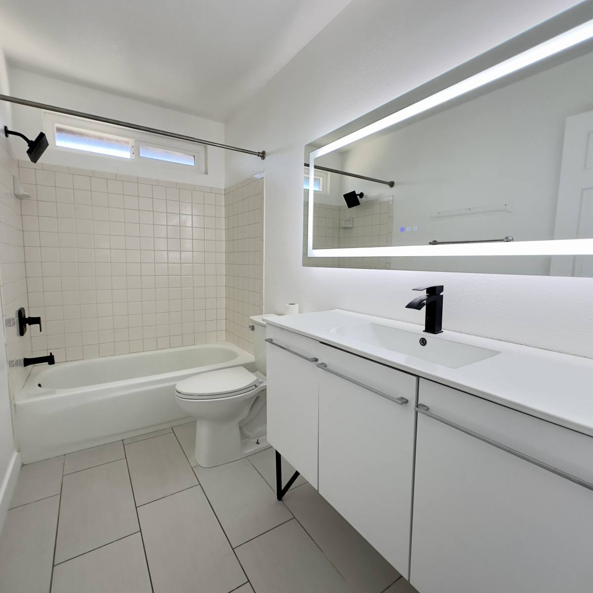 Apartment for rent at 27131 Shadowcrest Lane, Cathedral City, CA 92234