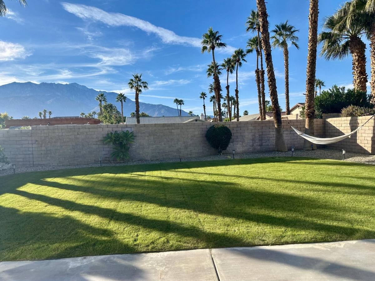 Apartment for rent at 27131 Shadowcrest Lane, Cathedral City, CA 92234