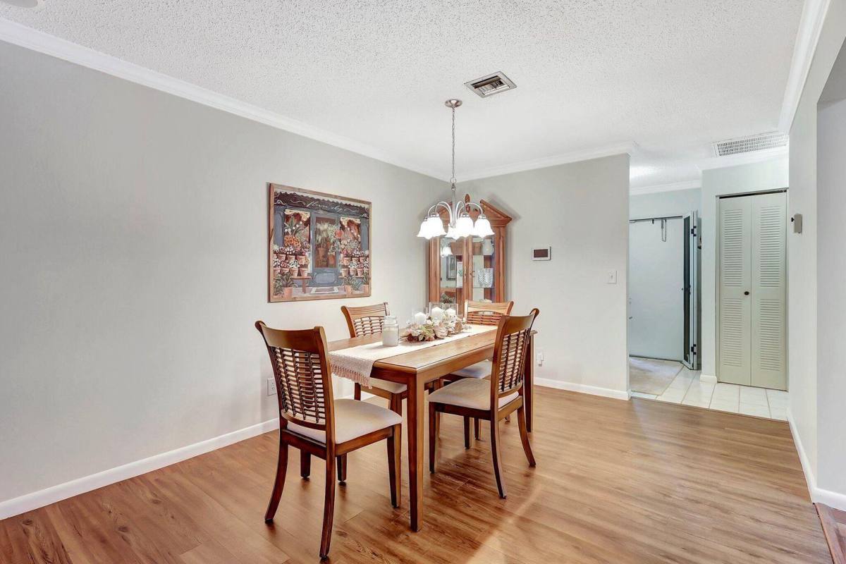 Apartment for rent at 5840 Summerfield Court, Fort Pierce, FL 34982
