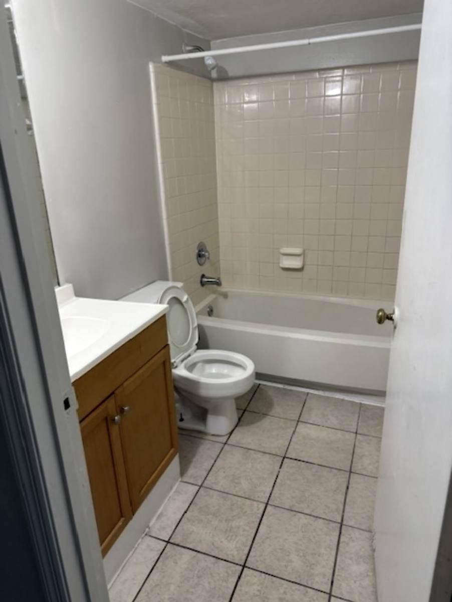 Apartment for rent at 1830 Nekoma Court, Tallahassee, FL 32304