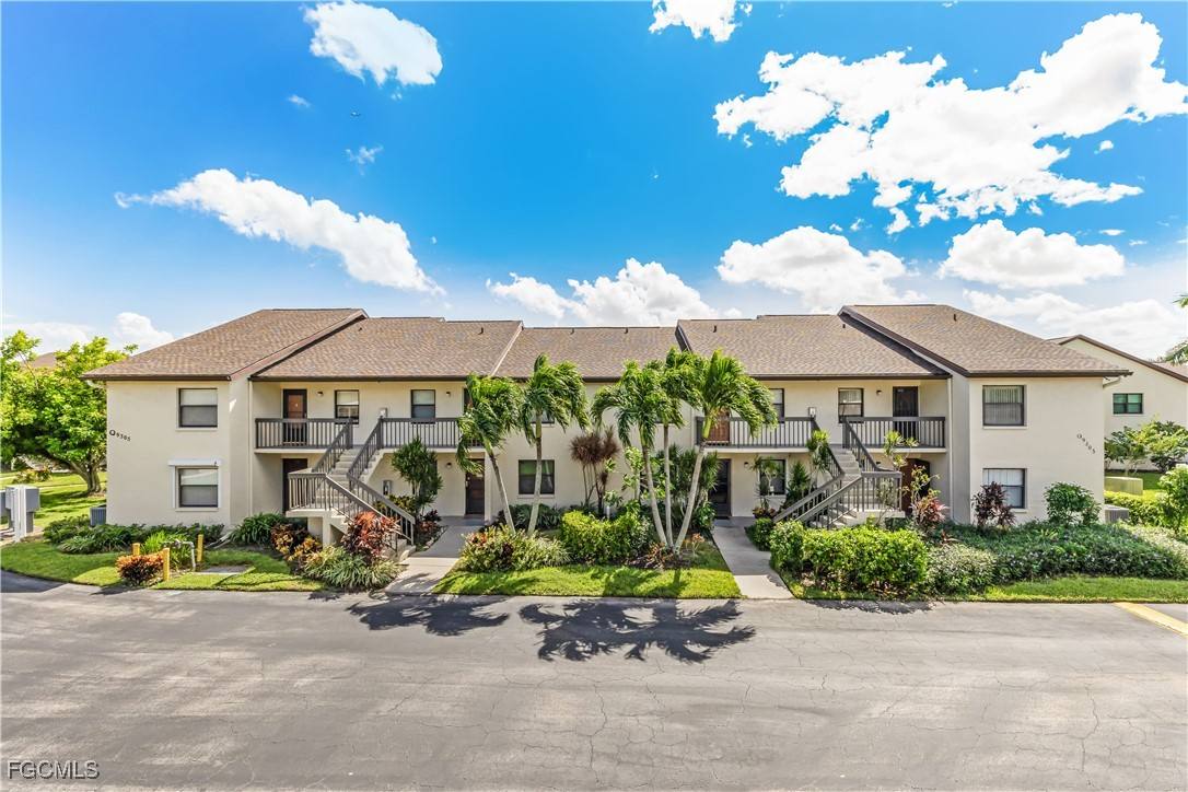 Condo for rent at 9305 Lake Park Dr #204, Fort Myers, FL 33919