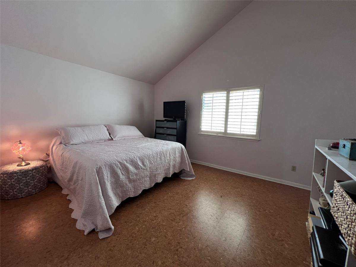 Apartment for rent at 2100 Commonwealth St #2100L, Houston, TX 77006