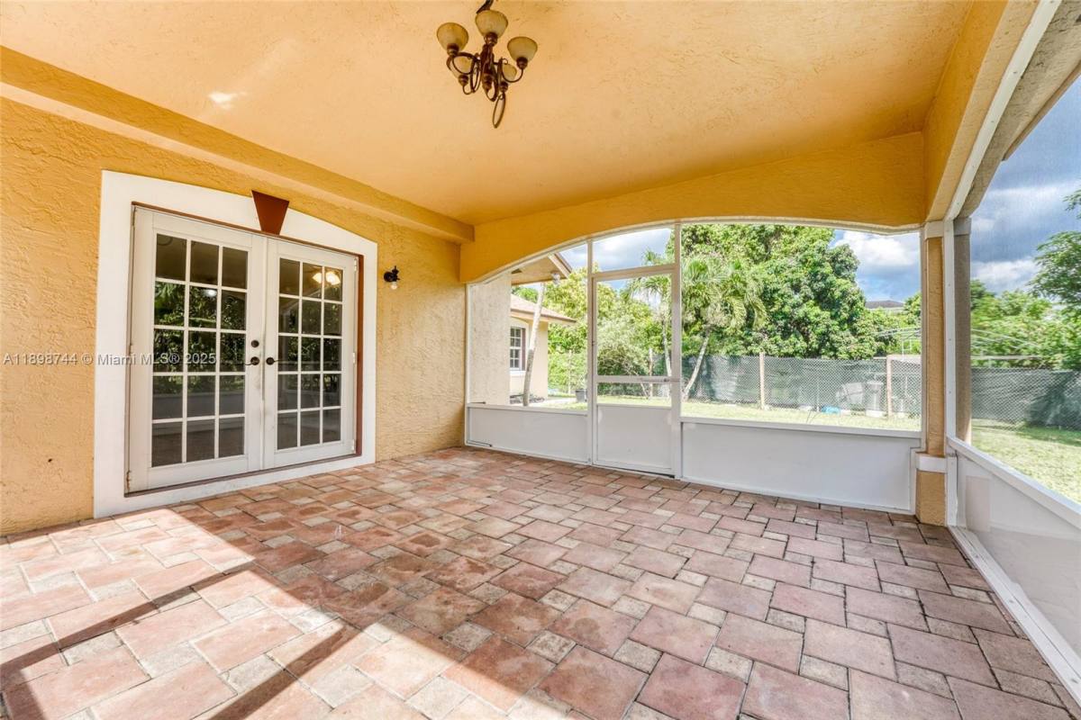 Apartment for rent at 5130 SW 208th Lane, Fort Lauderdale, FL 33332