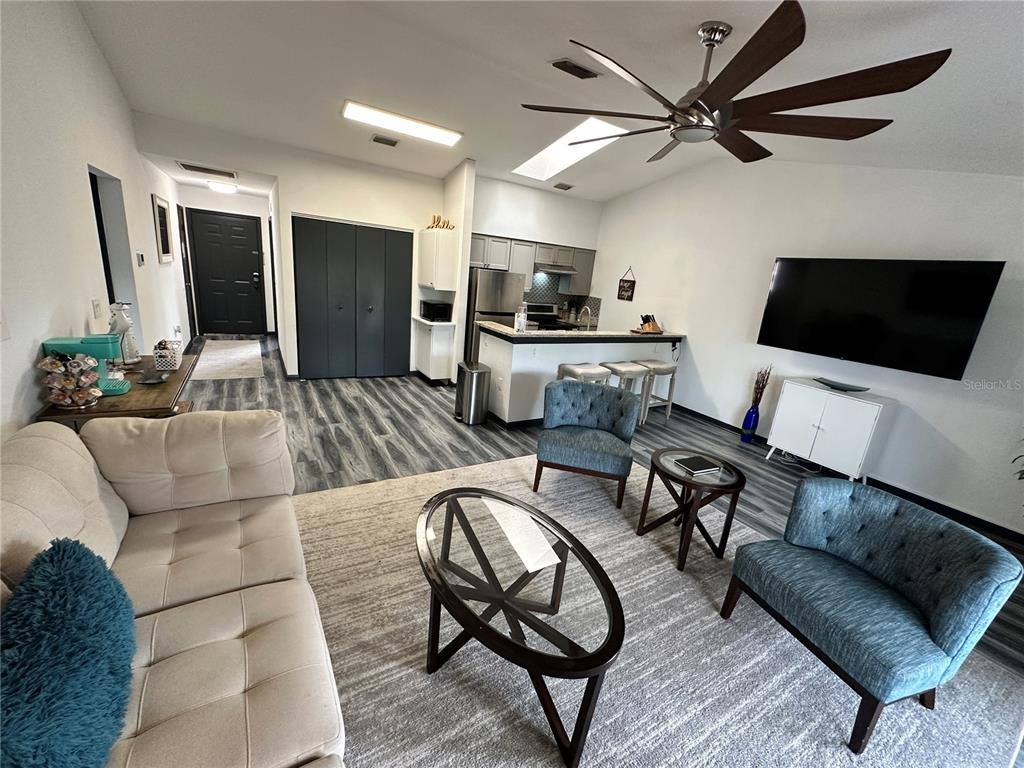 Apartment for rent at 4536 86th St W, Bradenton, FL 34210