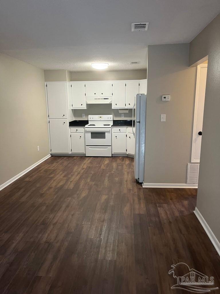 Condo for rent at 3202 Redwood Lane #3202B, Gulf Breeze, FL 32563