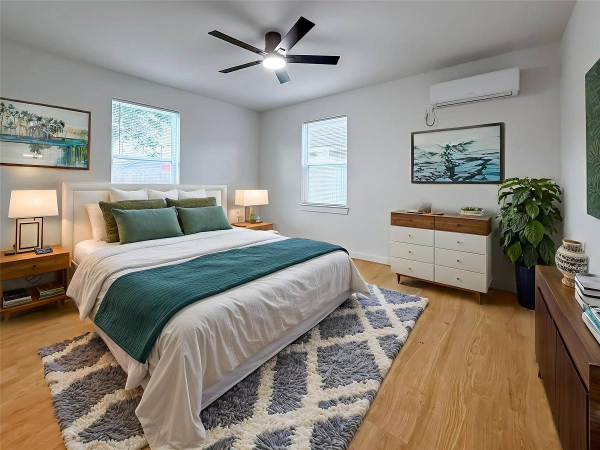 Apartment for rent at 6707 Ave F #1, Houston, TX 77011