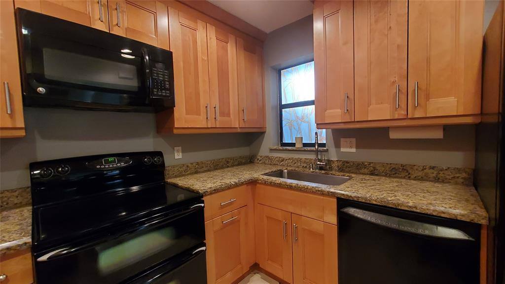 Condo for rent at 3831 Cocoplum Circle #3592, Pompano Beach, FL 33063