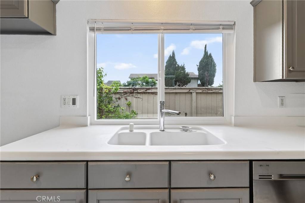 Apartment for rent at 5 Oakgrove #5-45, Irvine, CA 92604