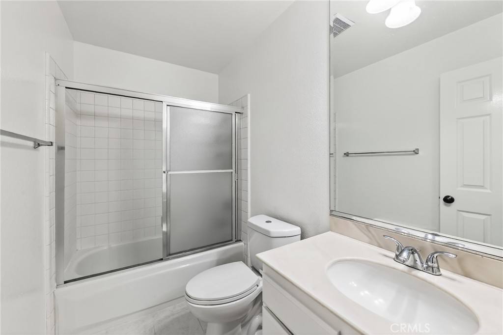Apartment for rent at 5 Oakgrove #5-45, Irvine, CA 92604
