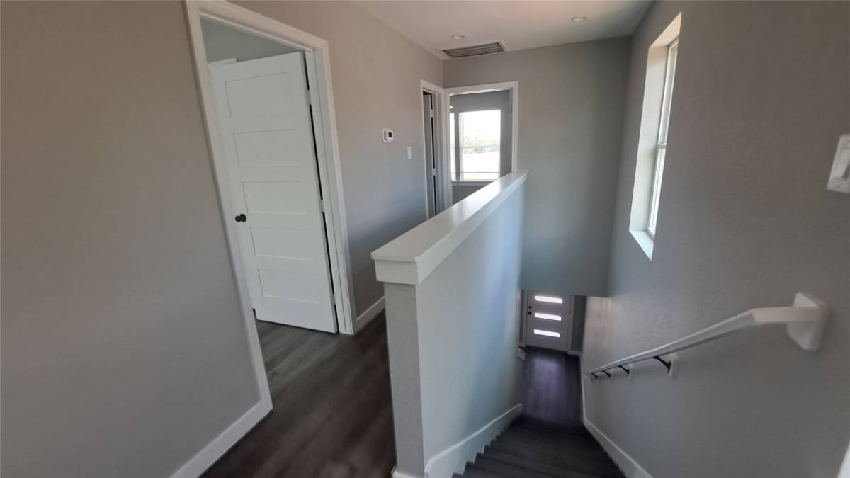 Townhouse for rent at 9806 Fillmore St #9806B, Houston, TX 77029