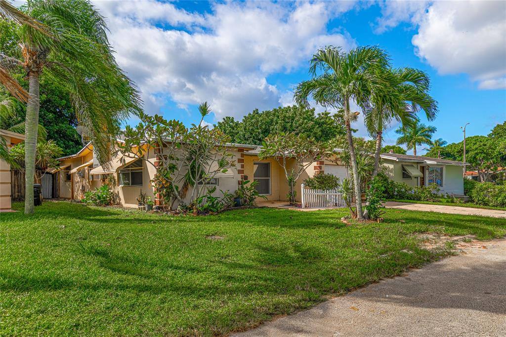 Apartment for rent at 6220 SW 9th Court, Pompano Beach, FL 33068
