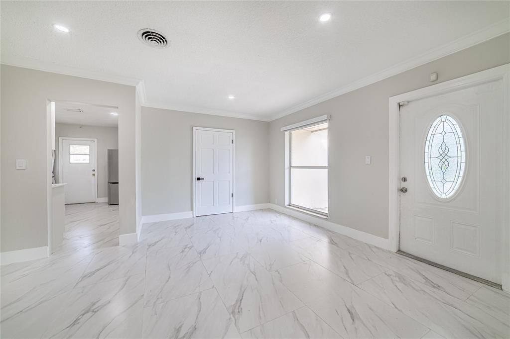 Apartment for rent at 6220 SW 9th Court, Pompano Beach, FL 33068