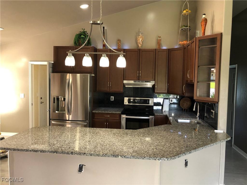 Apartment for rent at 7500 Cameron Circle, Fort Myers, FL 33912
