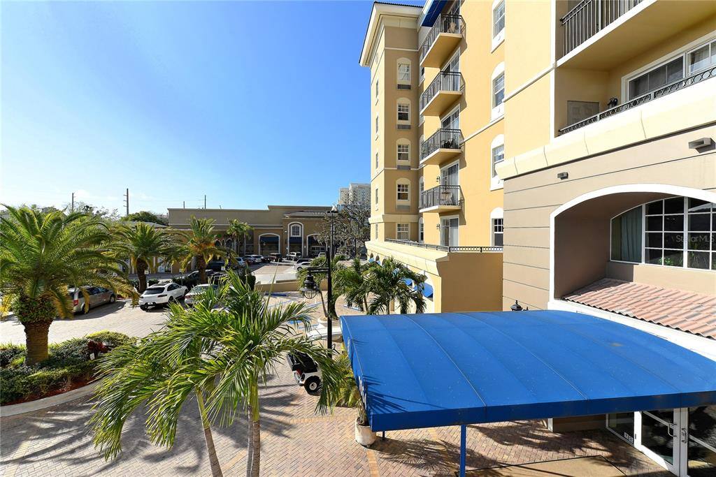 Condo for rent at 1064 N Tamiami Trail #1522, Sarasota, FL 34236