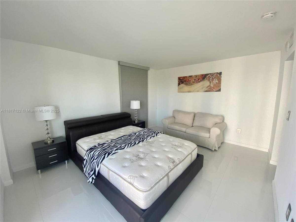 Apartment for rent at 3731 N Country Club Dr #623, Miami, FL 33180