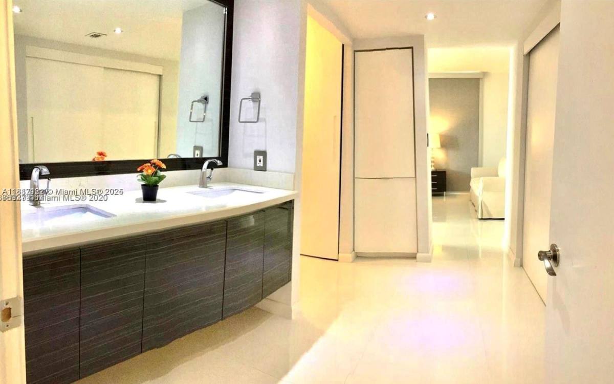 Apartment for rent at 3731 N Country Club Dr #623, Miami, FL 33180