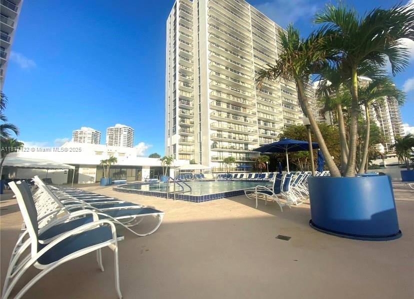 Apartment for rent at 3731 N Country Club Dr #623, Miami, FL 33180