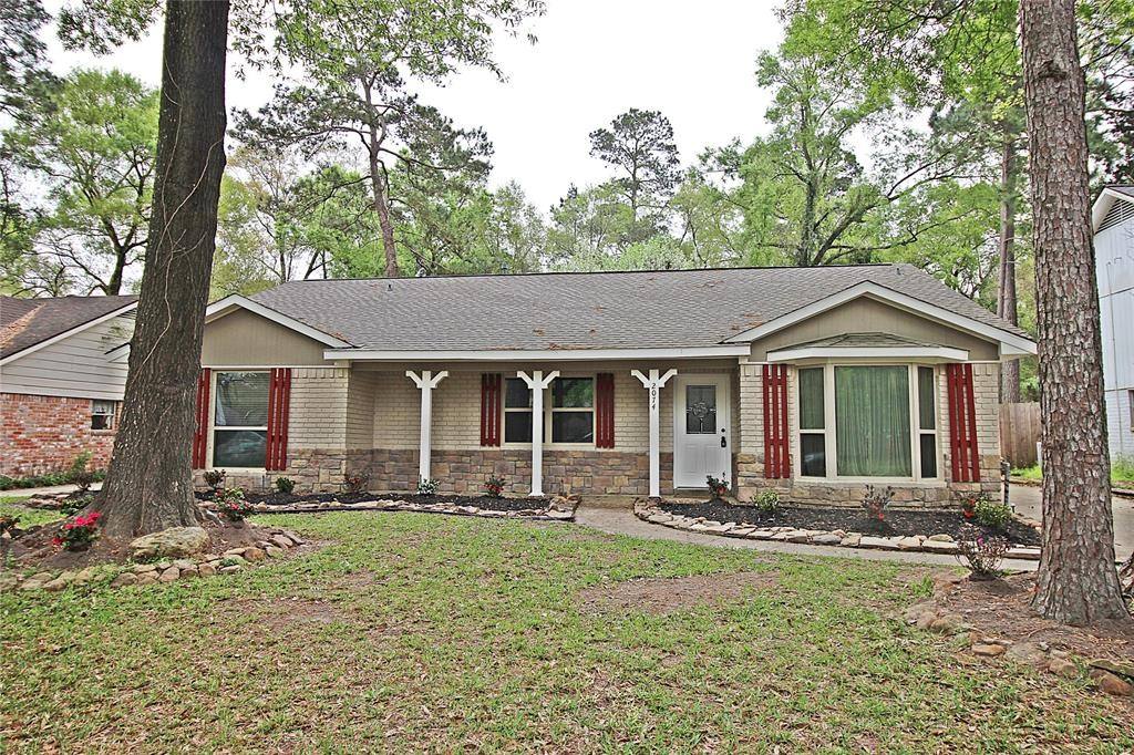 Apartment for rent at 2074 Shadow Rock Dr, Kingwood, TX 77339