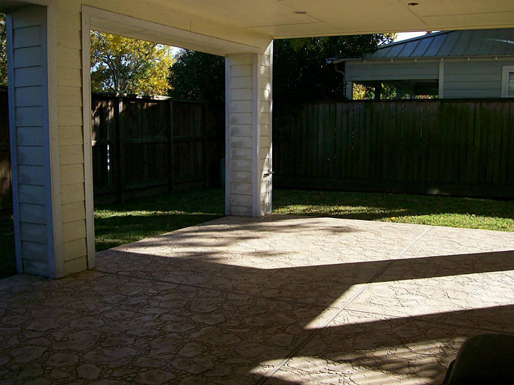 Apartment for rent at 620 8th St #620, Kemah, TX 77565