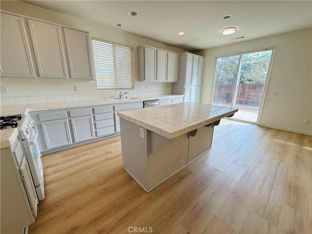 Apartment for rent at 14607 Grouse Rd, Victorville, CA 92394