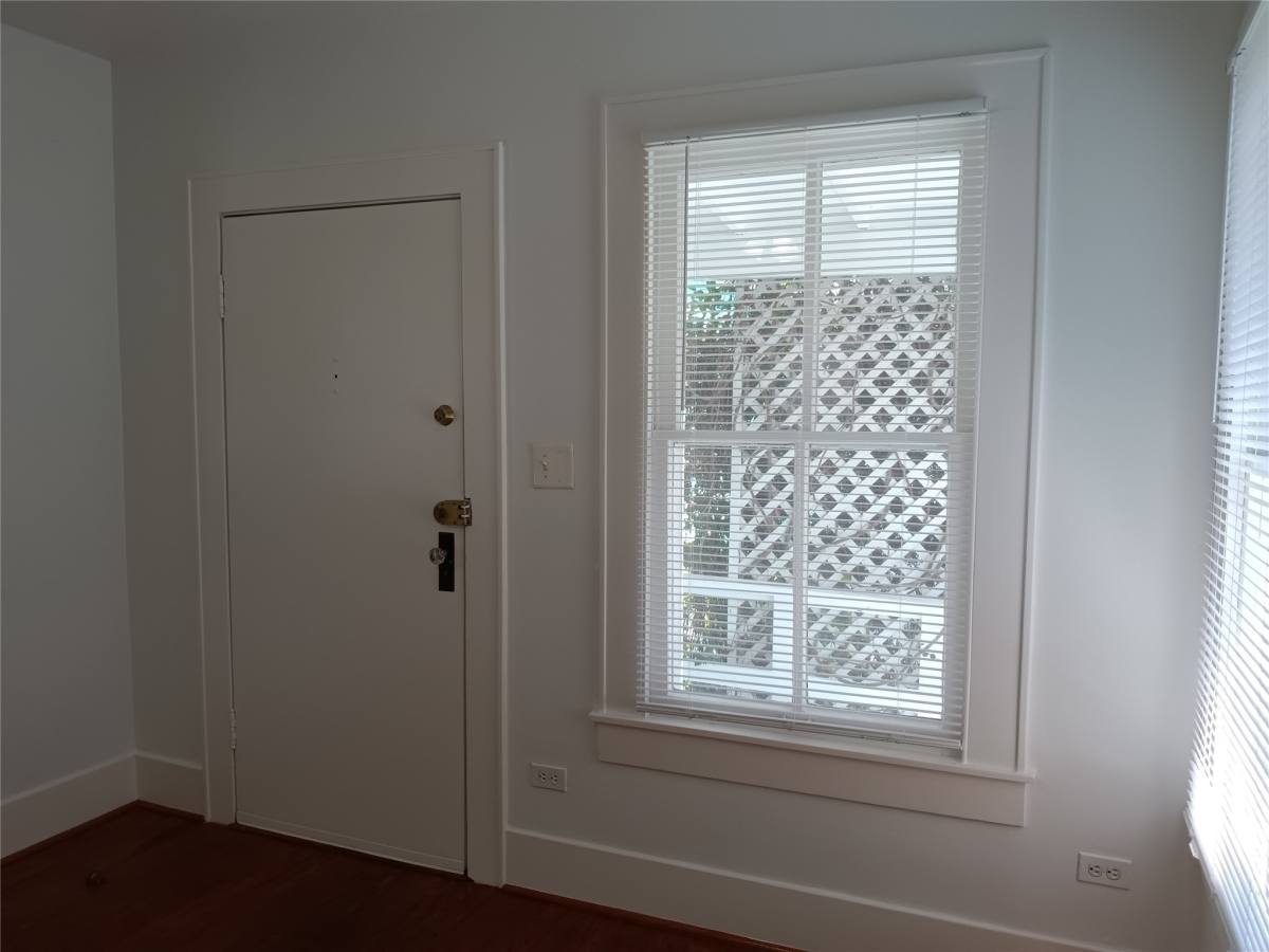 Apartment for rent at 2924 Ave P 1 2 #1, Galveston, TX 77550