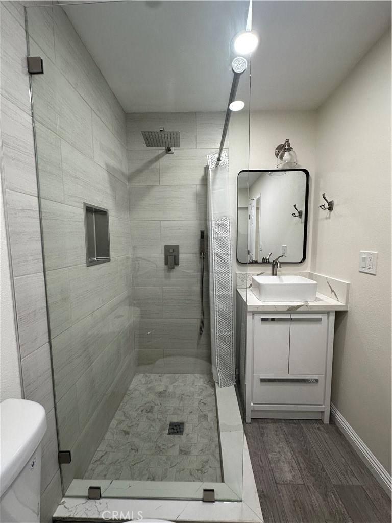 Apartment for rent at 20655 Lemmer St, Chatsworth, CA 91311