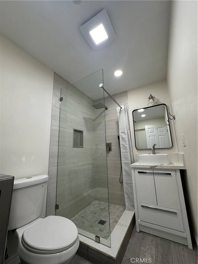 Apartment for rent at 20655 Lemmer St, Chatsworth, CA 91311