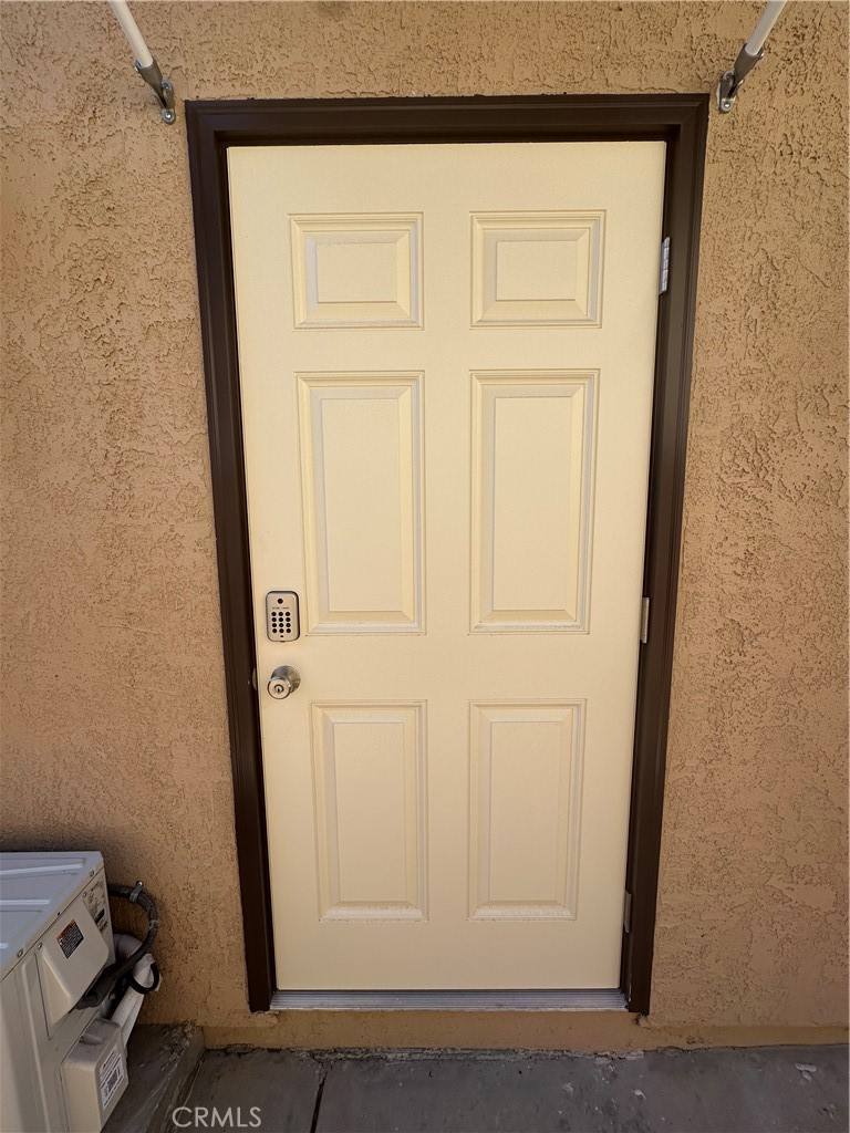 Apartment for rent at 20655 Lemmer St, Chatsworth, CA 91311