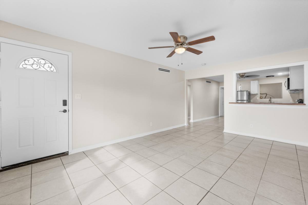 Apartment for rent at 1400 Binney Dr, Fort Pierce, FL 34949