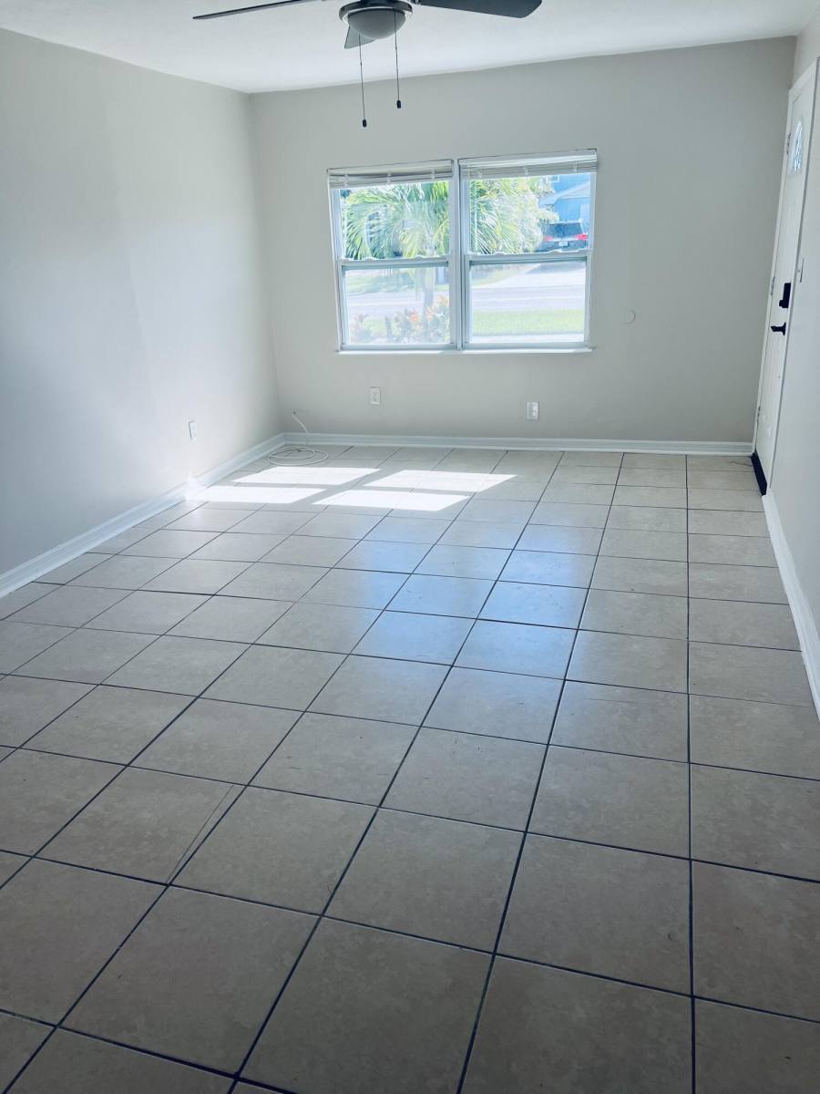 Apartment for rent at 1400 Binney Dr, Fort Pierce, FL 34949