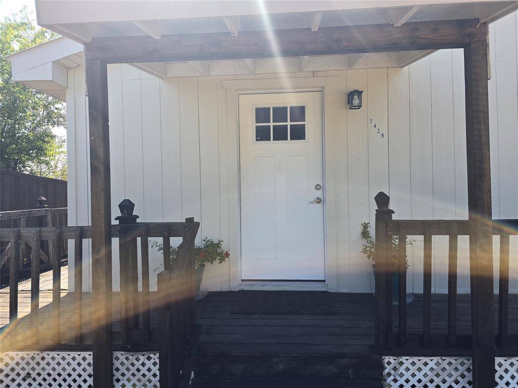 Apartment for rent at 1429 Terry Dr, Aledo, TX 76008