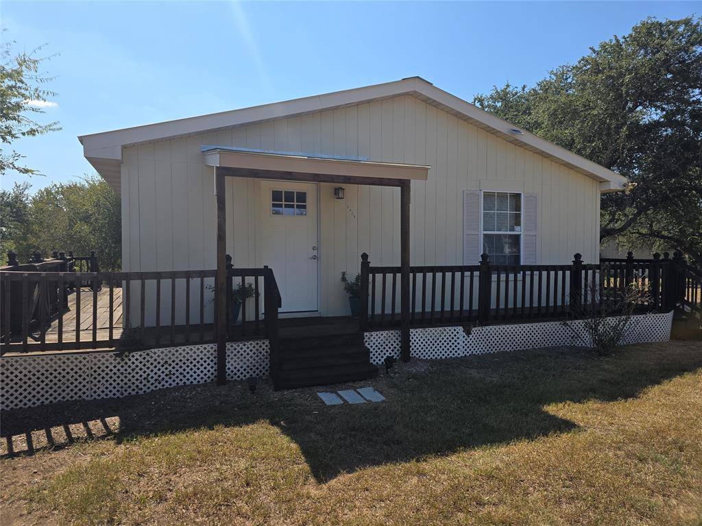 Apartment for rent at 1429 Terry Dr, Aledo, TX 76008